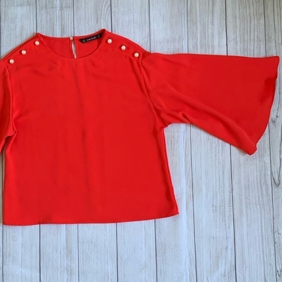Zara Women’s Red Long Sleeve Blouse with Pearl Accent Buttons in Size M - Picture 5 of 5